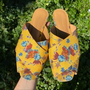 Rebecca Minkoff Anden floral print slide size 7.5